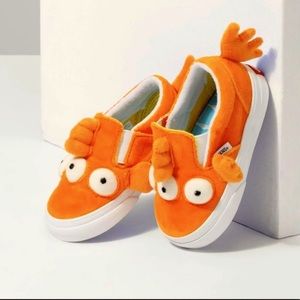 NWT Simpsons toddler vans